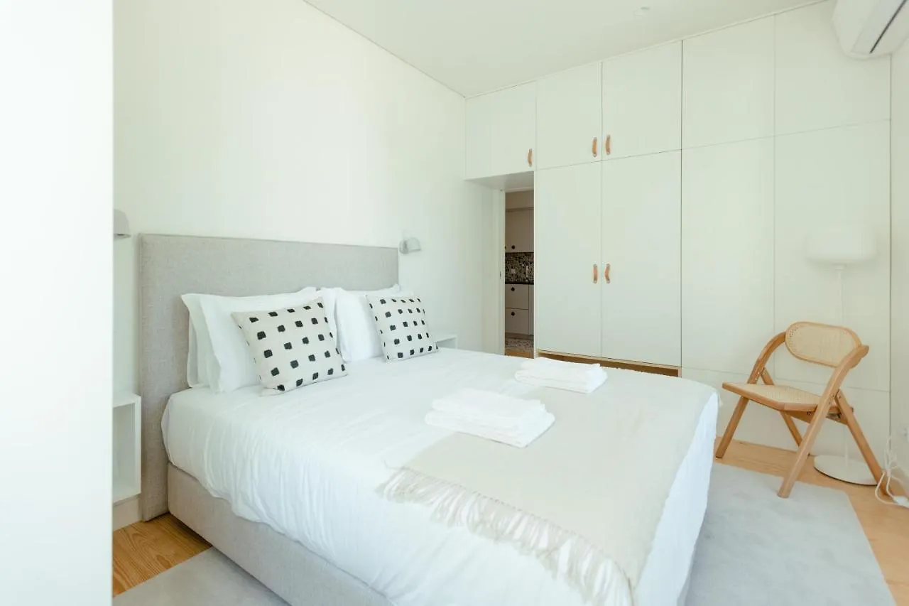 Trindade 19 Apartments - 1C Fernao Pires Lisboa البرتغال